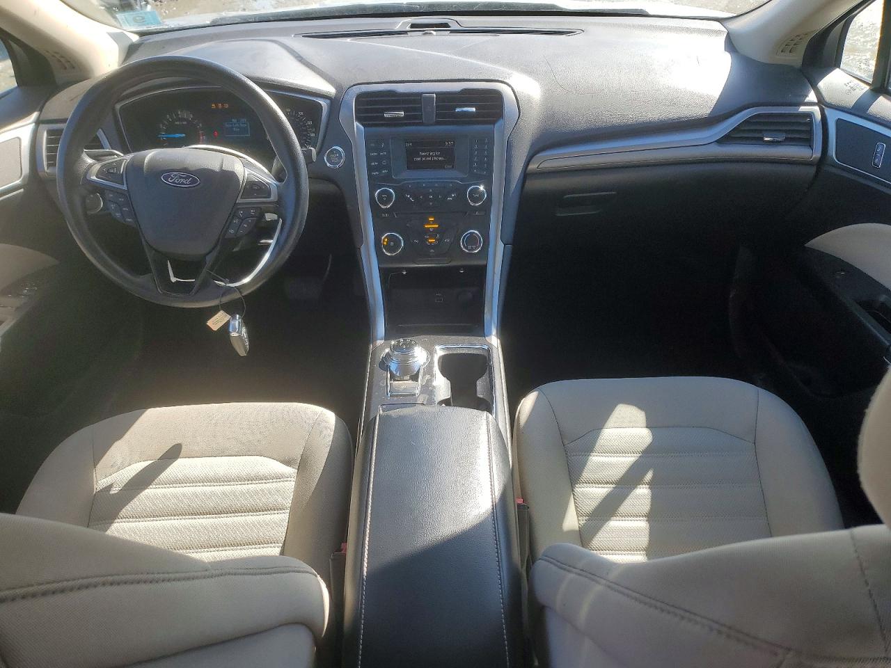 2017 FORD FUSION S photo 8