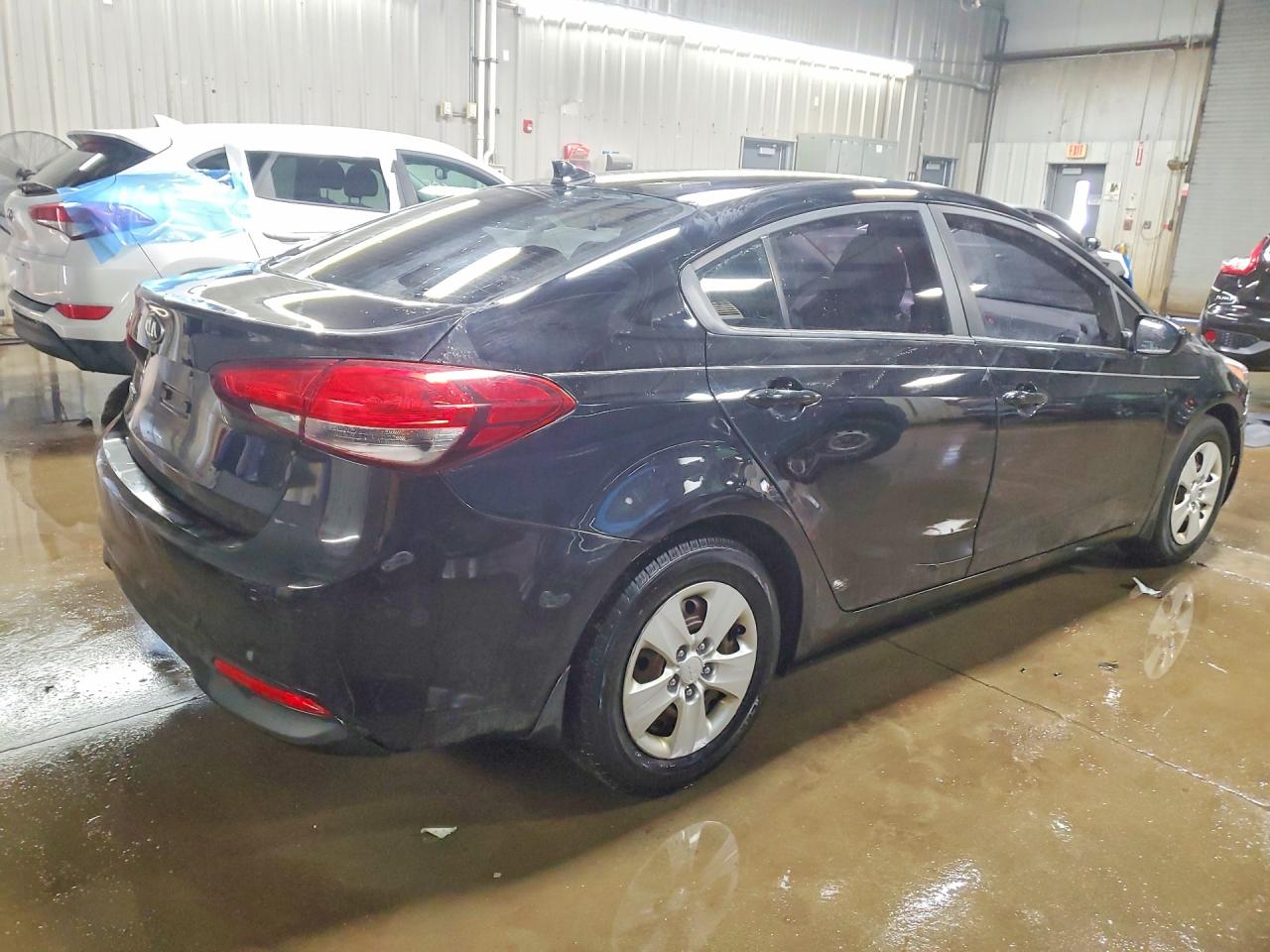 2017 KIA FORTE LX photo 5