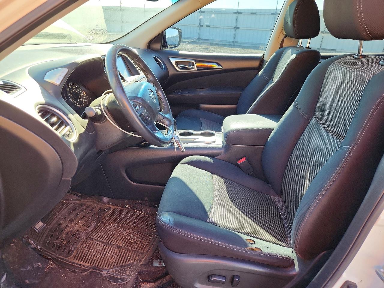 2017 NISSAN PATHFINDER SV photo 13