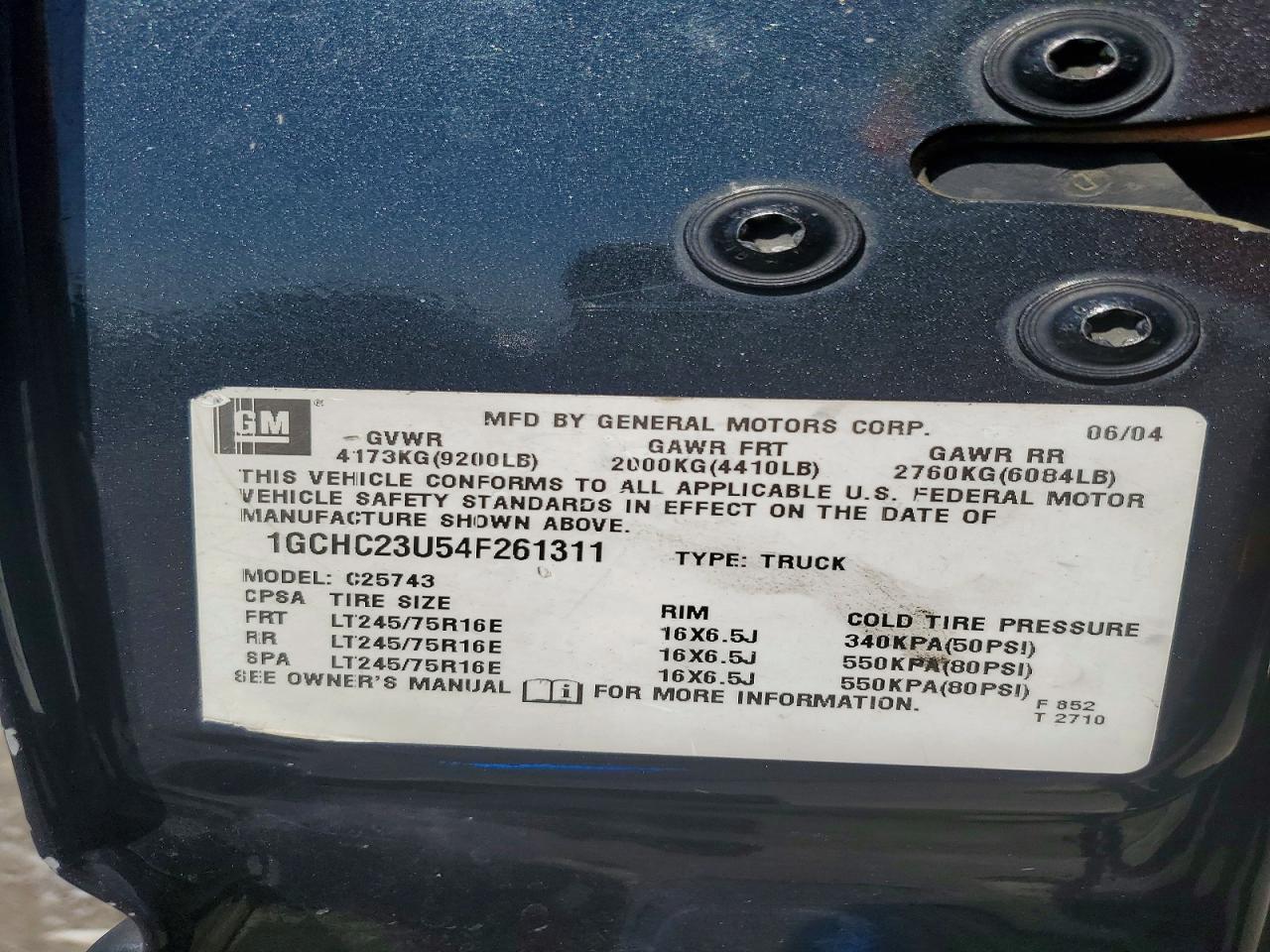 2004 CHEVROLET SILVERADO C2500 HEAVY DUTY photo 23
