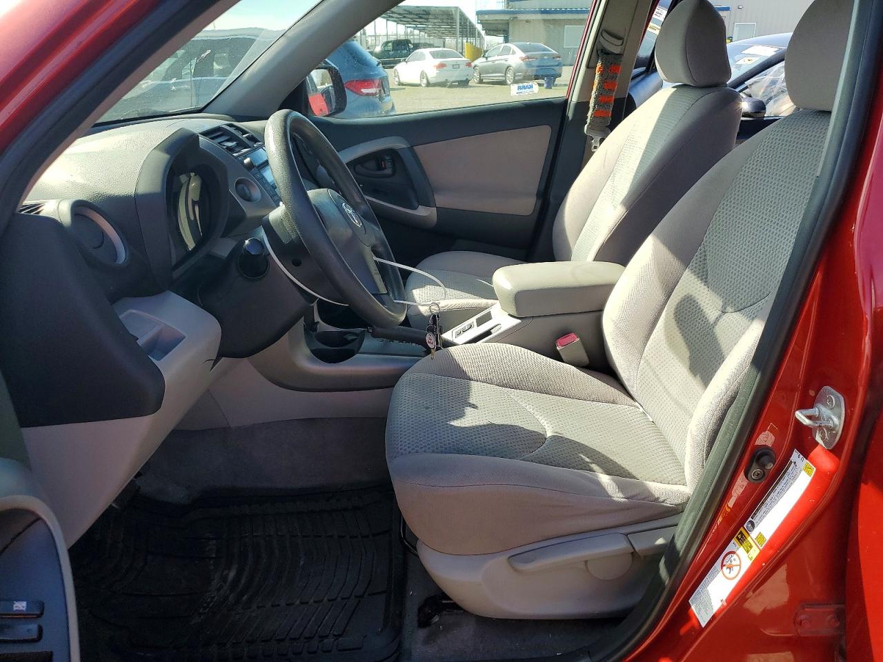 2006 TOYOTA RAV4 BASE photo 13