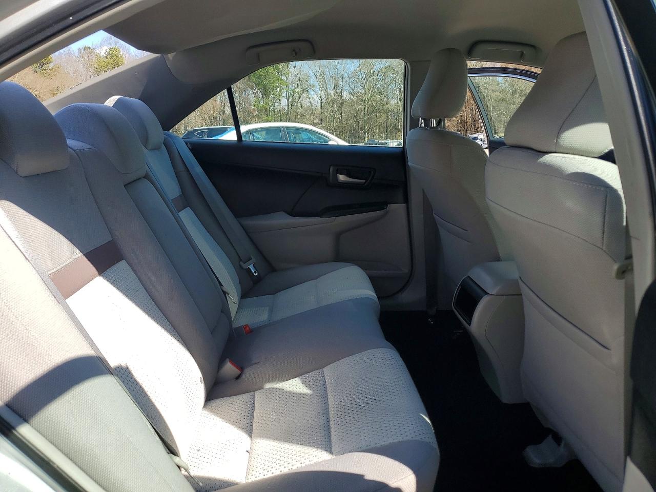 2014 TOYOTA CAMRY LE photo 19