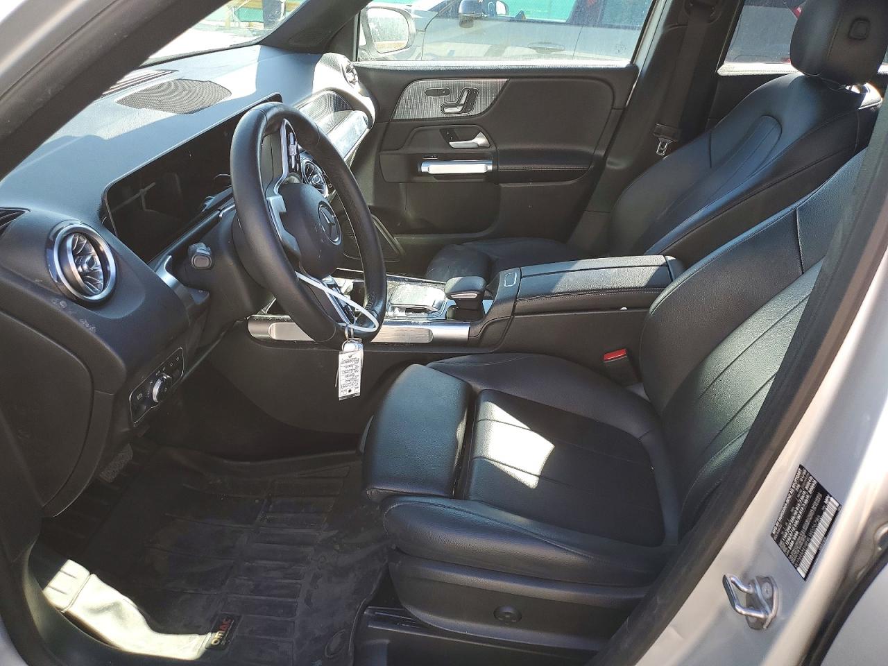 2020 MERCEDES-BENZ GLB 250 4MATIC photo 7