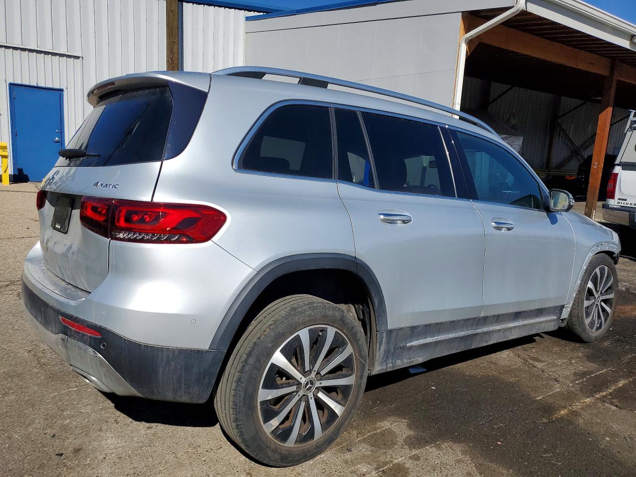 2020 MERCEDES-BENZ GLB 250 4MATIC photo 3