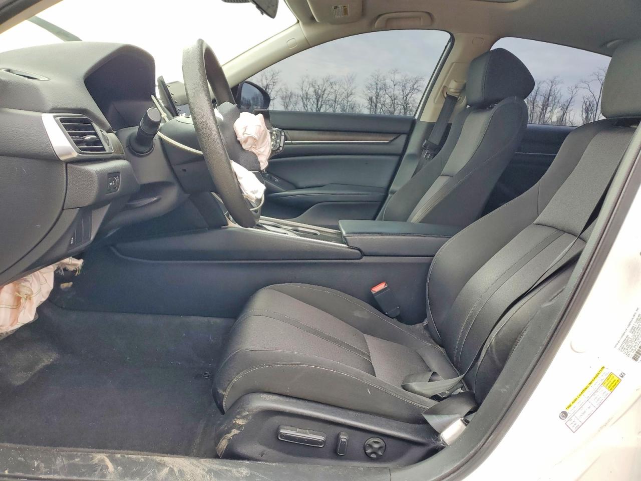 2018 HONDA ACCORD EX photo 19