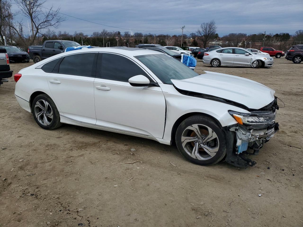 2018 HONDA ACCORD EX photo 10