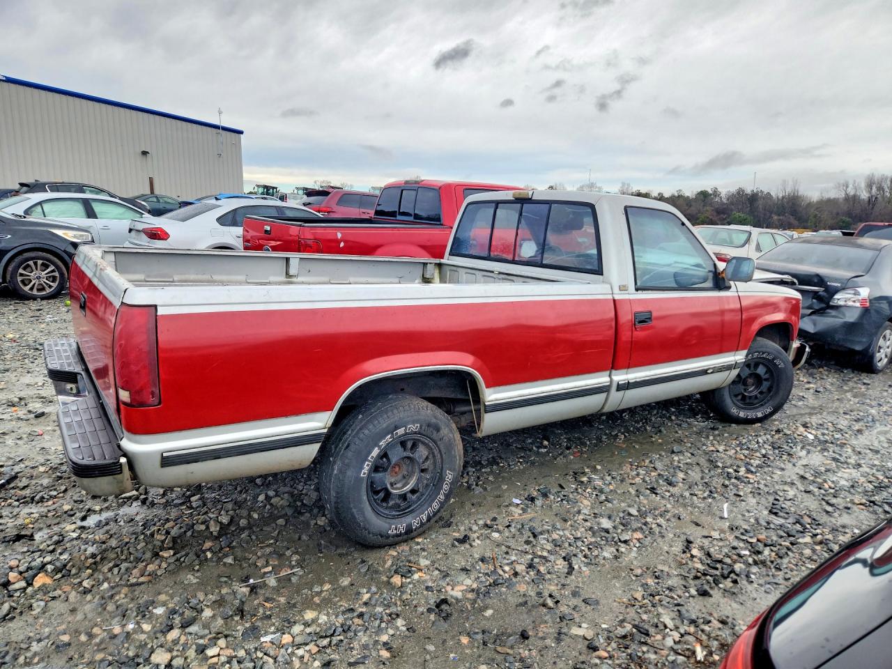 1990 CHEVROLET GMT-400 C1500 photo 3