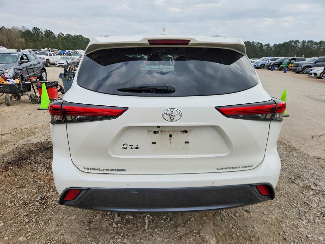 2020 TOYOTA HIGHLANDER LIMITED photo 16