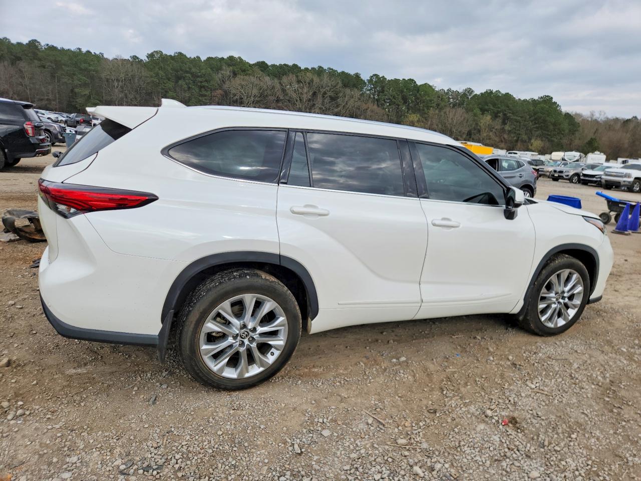 2020 TOYOTA HIGHLANDER LIMITED photo 7