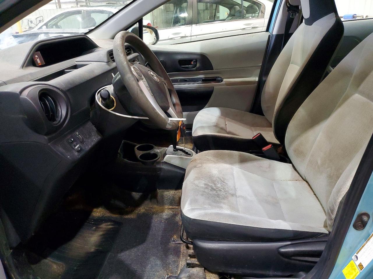 2012 TOYOTA PRIUS C ONE photo 19