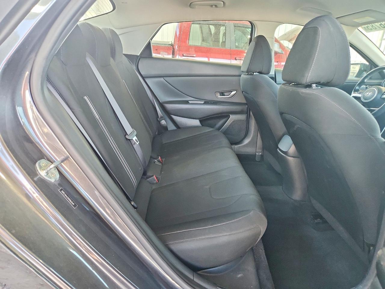 2022 HYUNDAI ELANTRA SEL photo 10