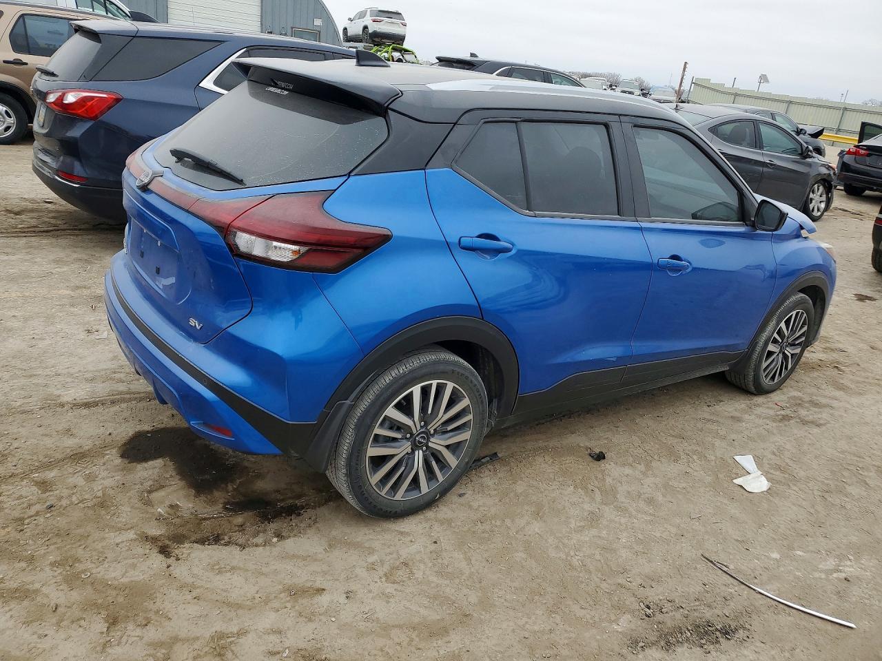 2023 NISSAN KICKS SV photo 5