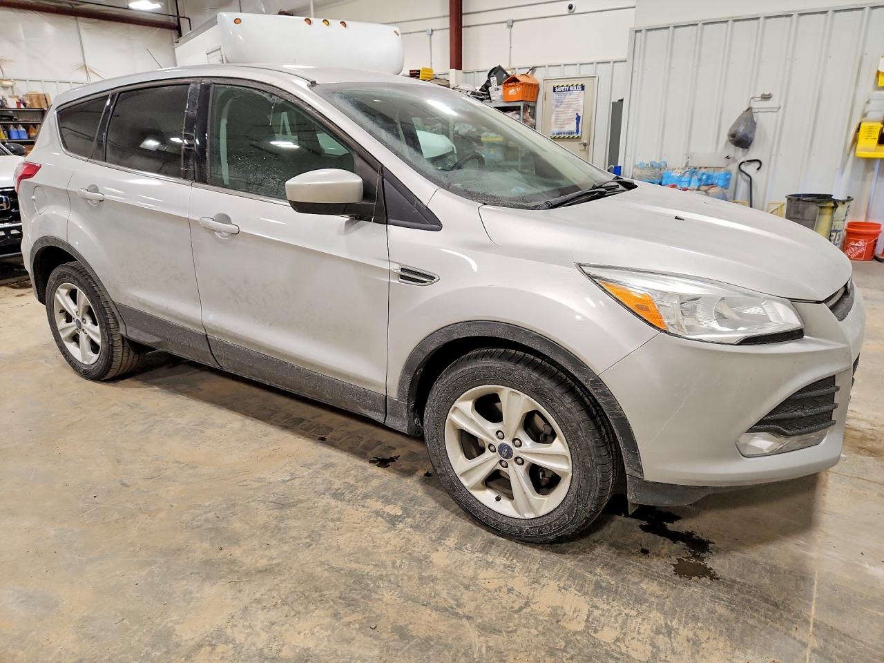 2015 FORD ESCAPE SE photo 10