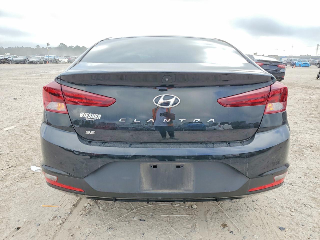 2020 HYUNDAI ELANTRA SE photo 6