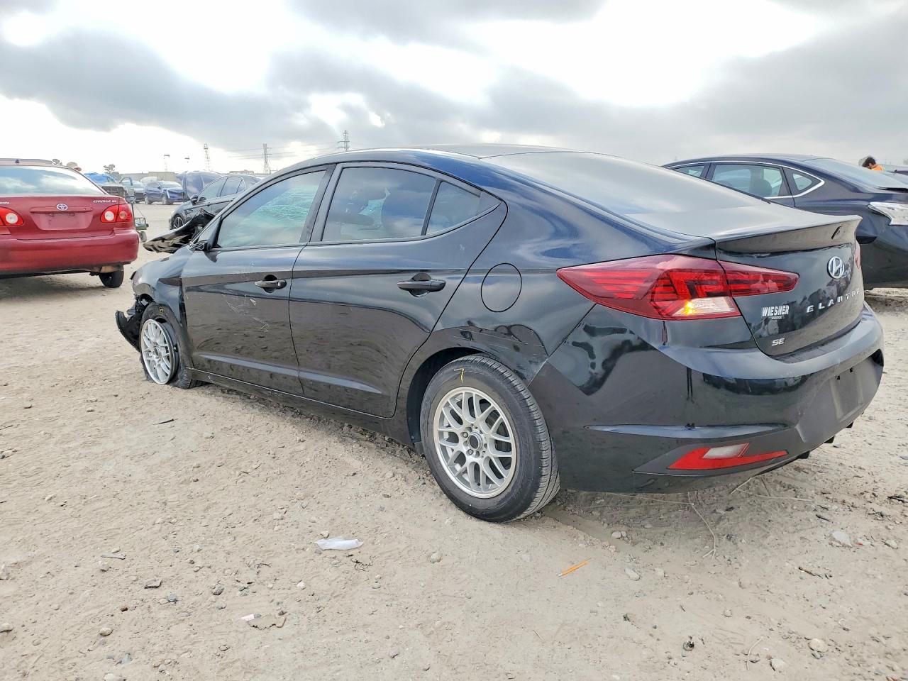 2020 HYUNDAI ELANTRA SE photo 2