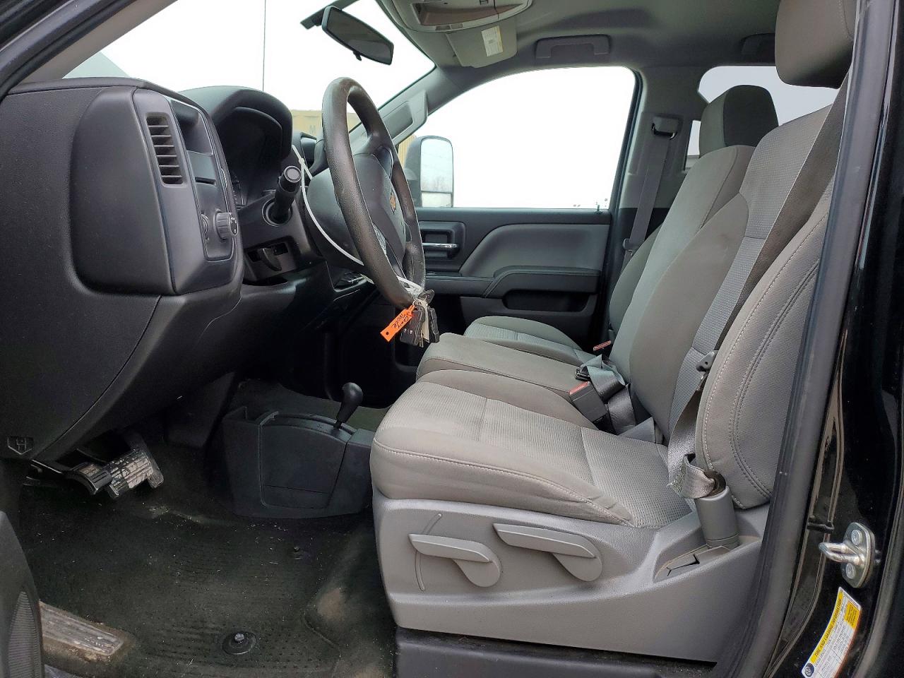 2015 CHEVROLET SILVERADO photo 13
