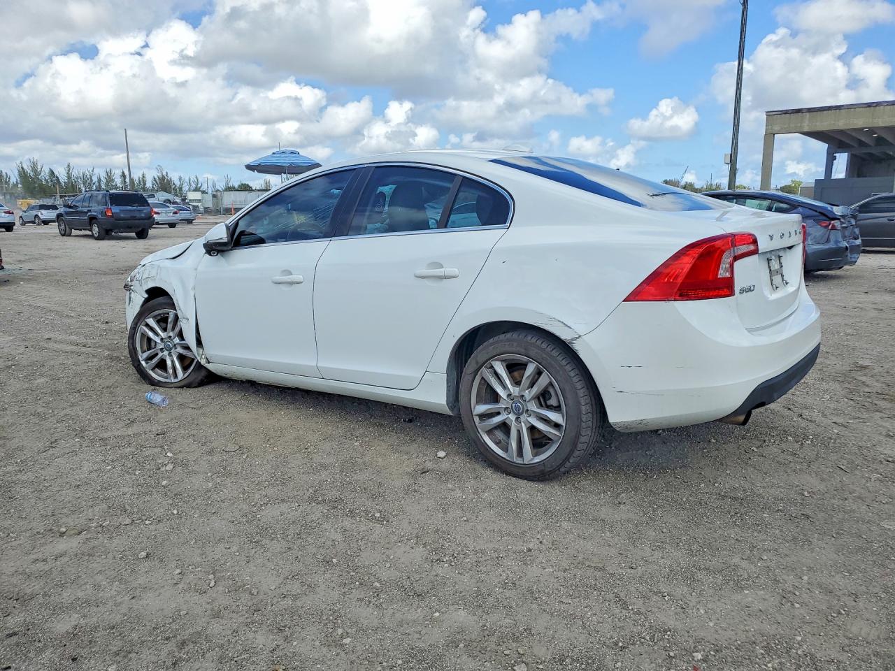 2012 VOLVO S60 T5 photo 3