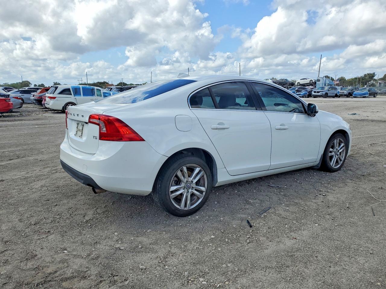 2012 VOLVO S60 T5 photo 5