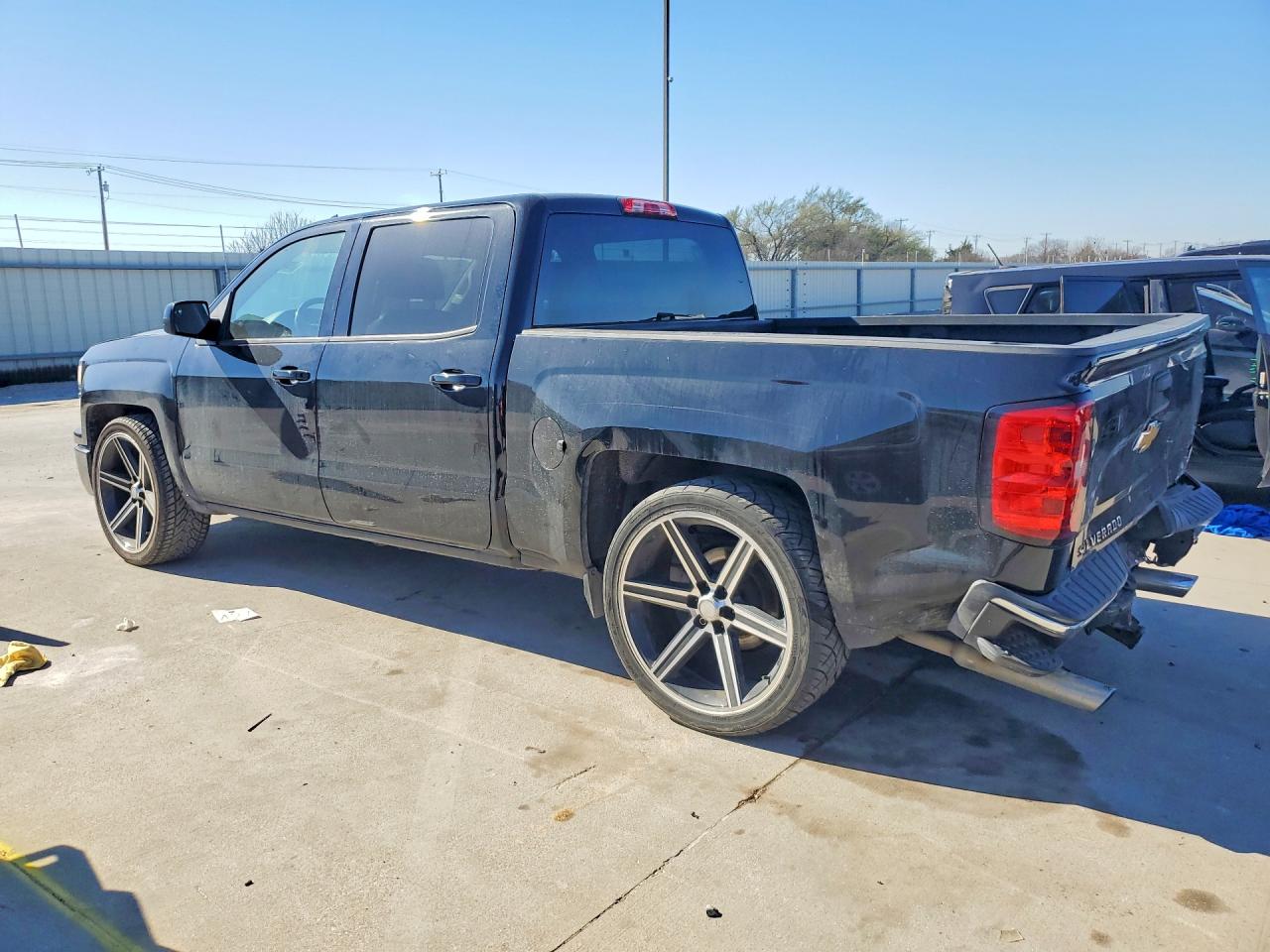 2014 CHEVROLET SILVERADO C1500 LT photo 3