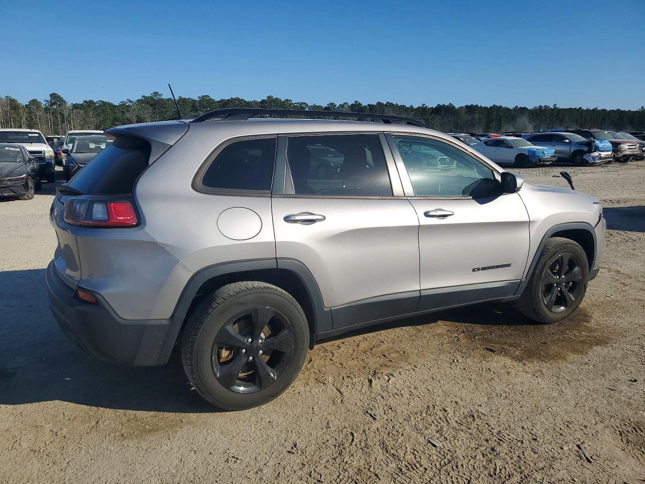2019 JEEP CHEROKEE LATITUDE PLUS photo 3
