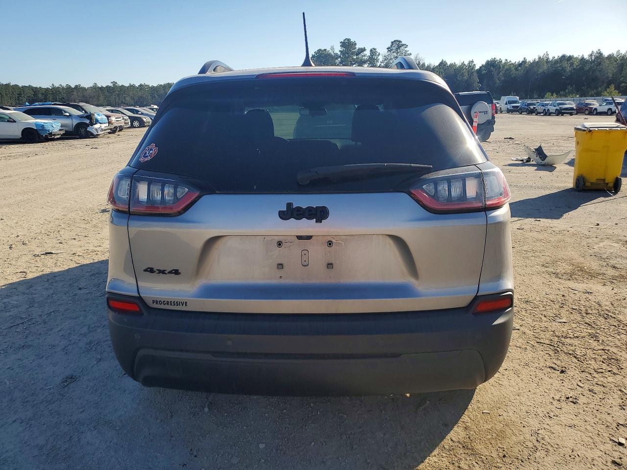 2019 JEEP CHEROKEE LATITUDE PLUS photo 6