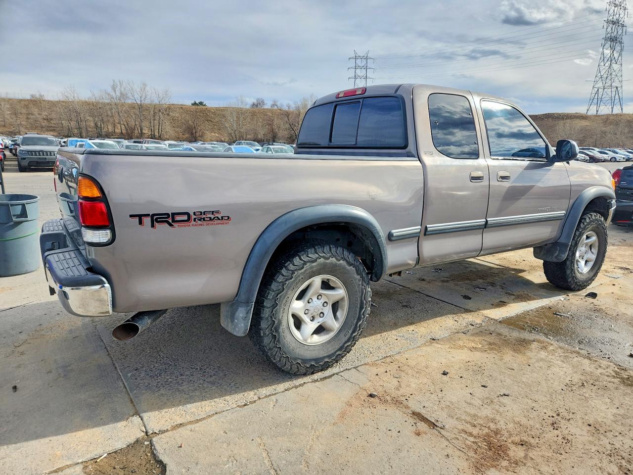 2001 TOYOTA TUNDRA SR5 photo 3