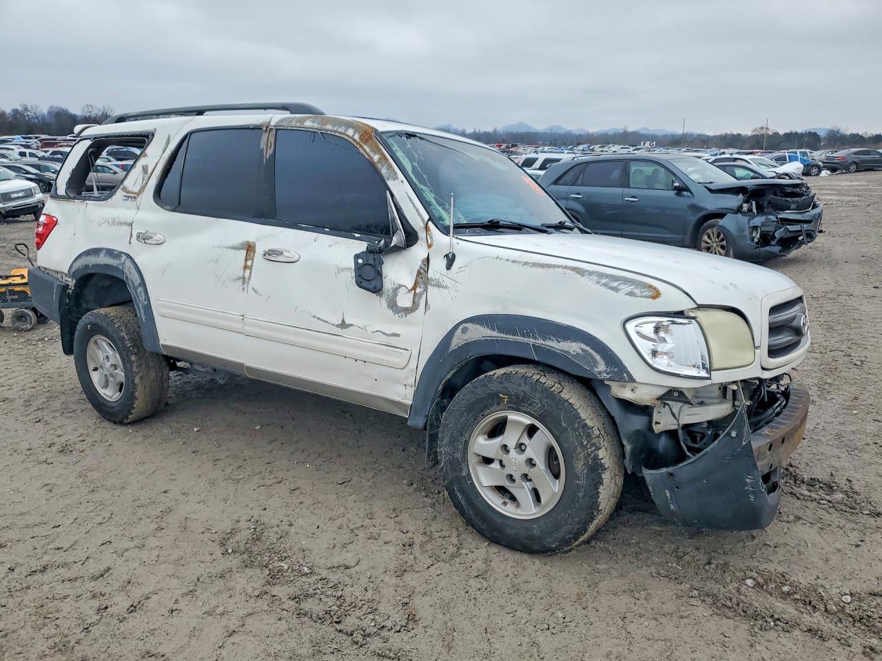 2003 TOYOTA SEQUOIA SR5 photo 4