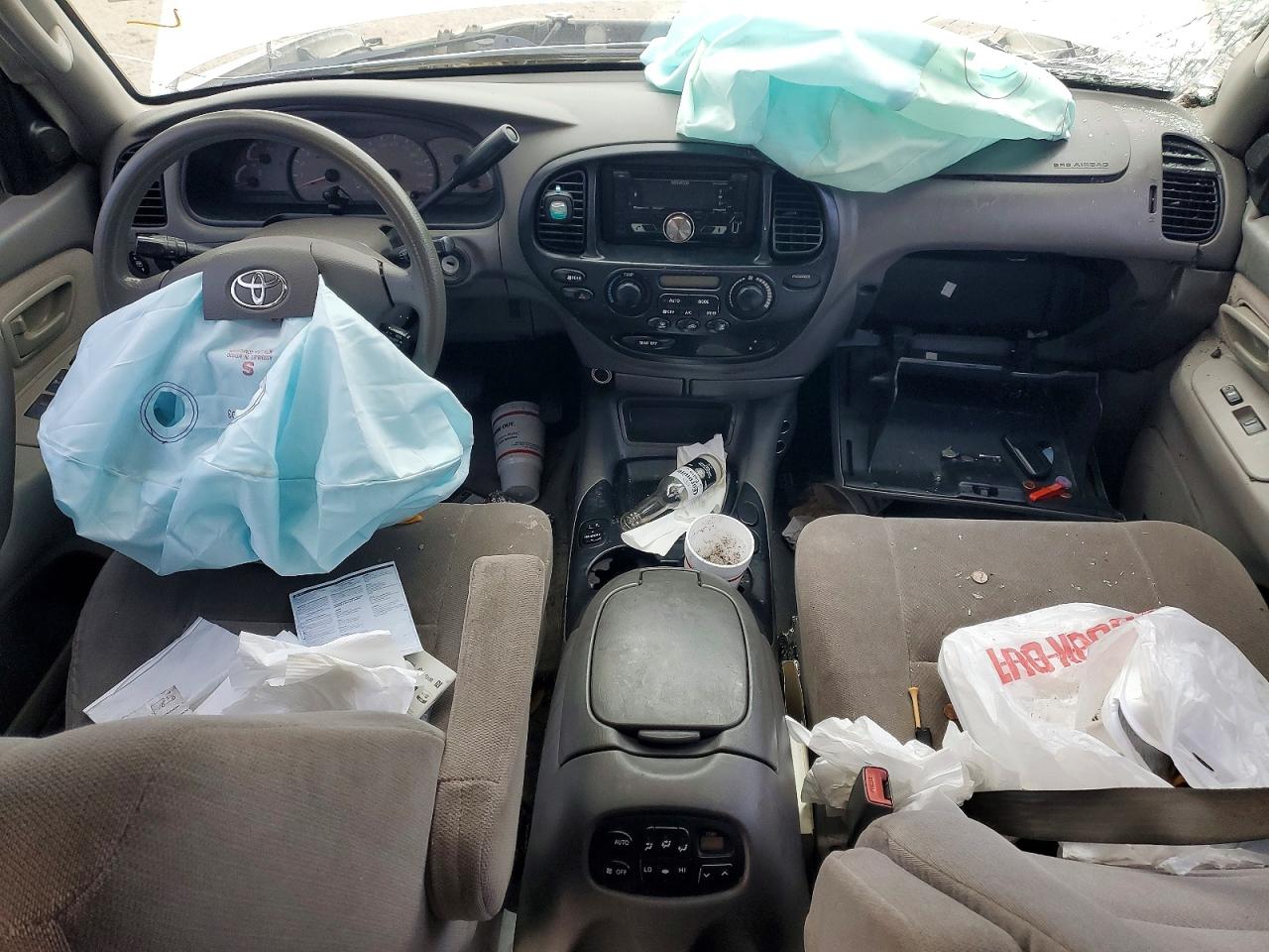 2003 TOYOTA SEQUOIA SR5 photo 8