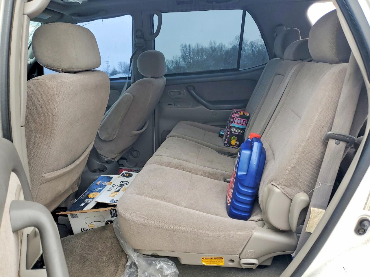 2003 TOYOTA SEQUOIA SR5 photo 11