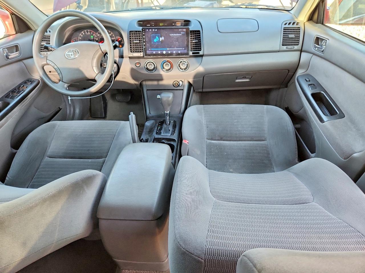 2005 TOYOTA CAMRY LE photo 8
