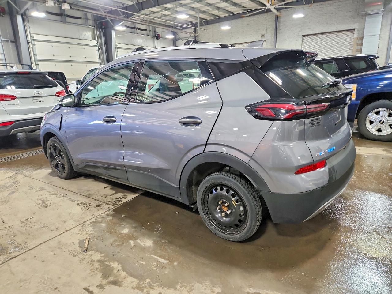 2023 CHEVROLET BOLT EUV LT photo 3