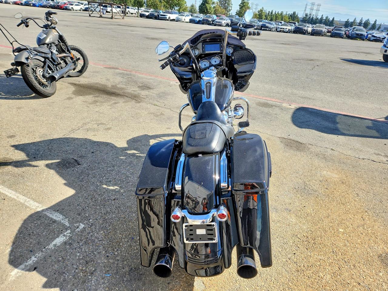 2017 HARLEY-DAVIDSON FLTRXS ROAD GLIDE SPECIAL photo 4