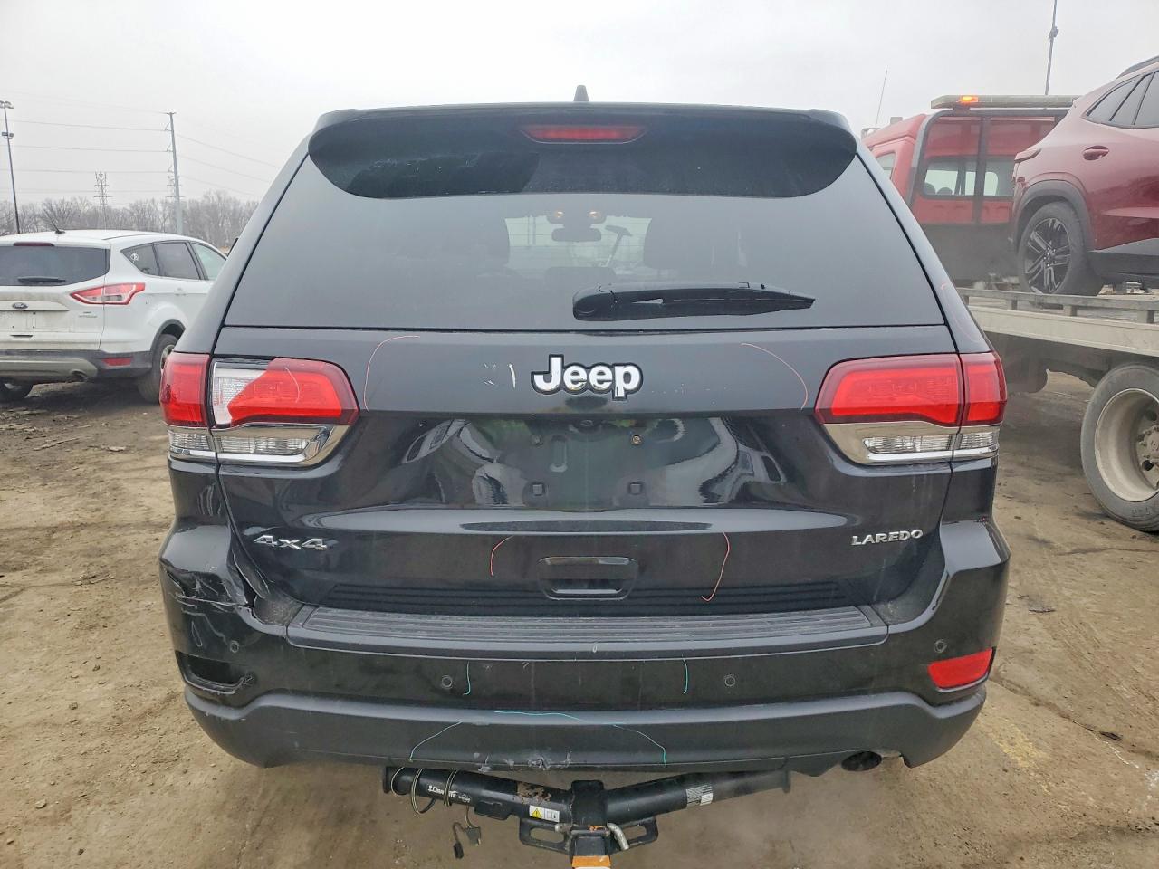 2020 JEEP GRAND CHEROKEE LAREDO photo 11