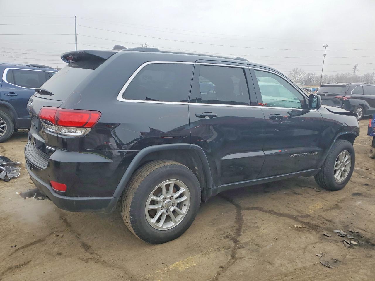 2020 JEEP GRAND CHEROKEE LAREDO photo 5