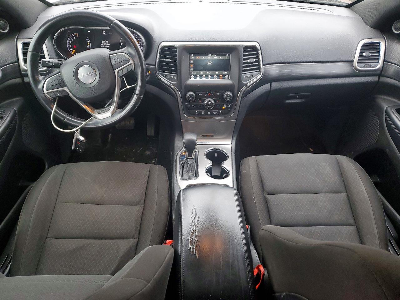 2020 JEEP GRAND CHEROKEE LAREDO photo 15