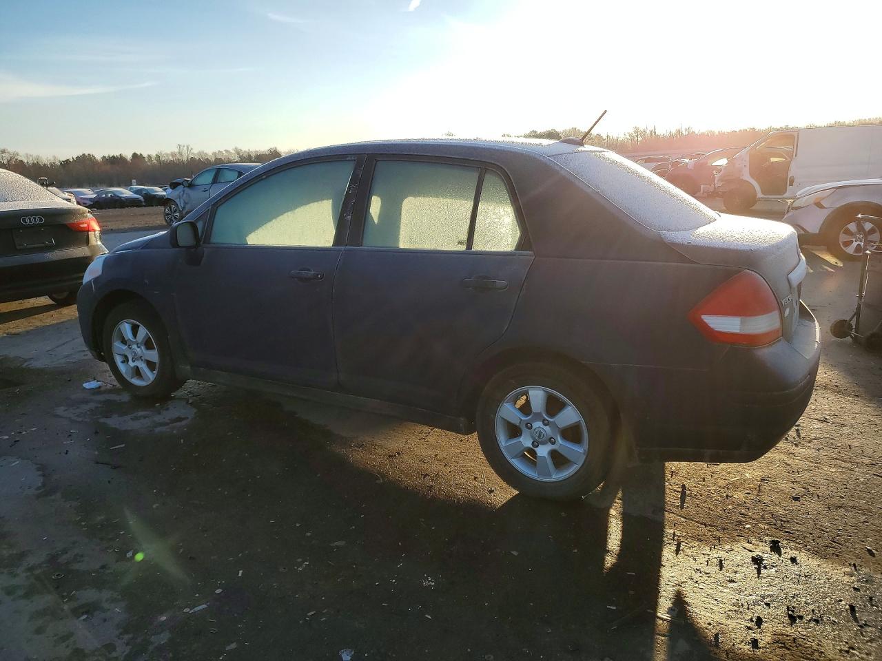 2011 NISSAN VERSA 1.8 S photo 3