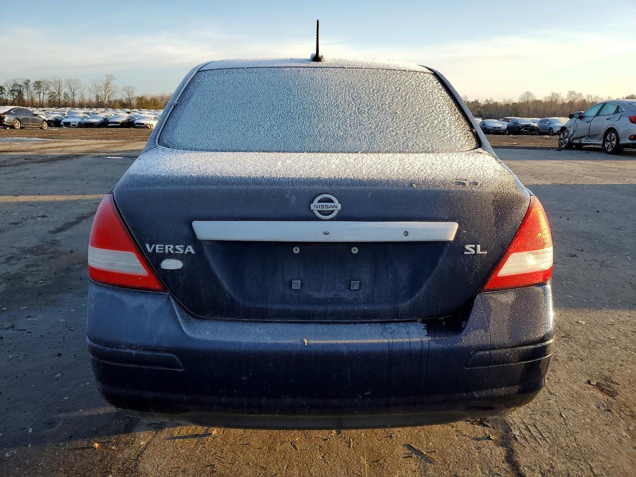 2011 NISSAN VERSA 1.8 S photo 11
