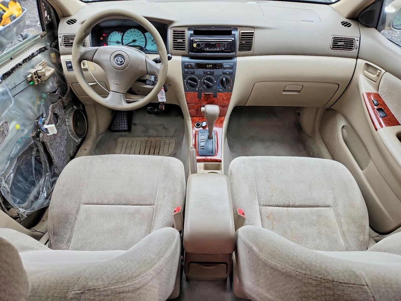 2004 TOYOTA COROLLA LE photo 15