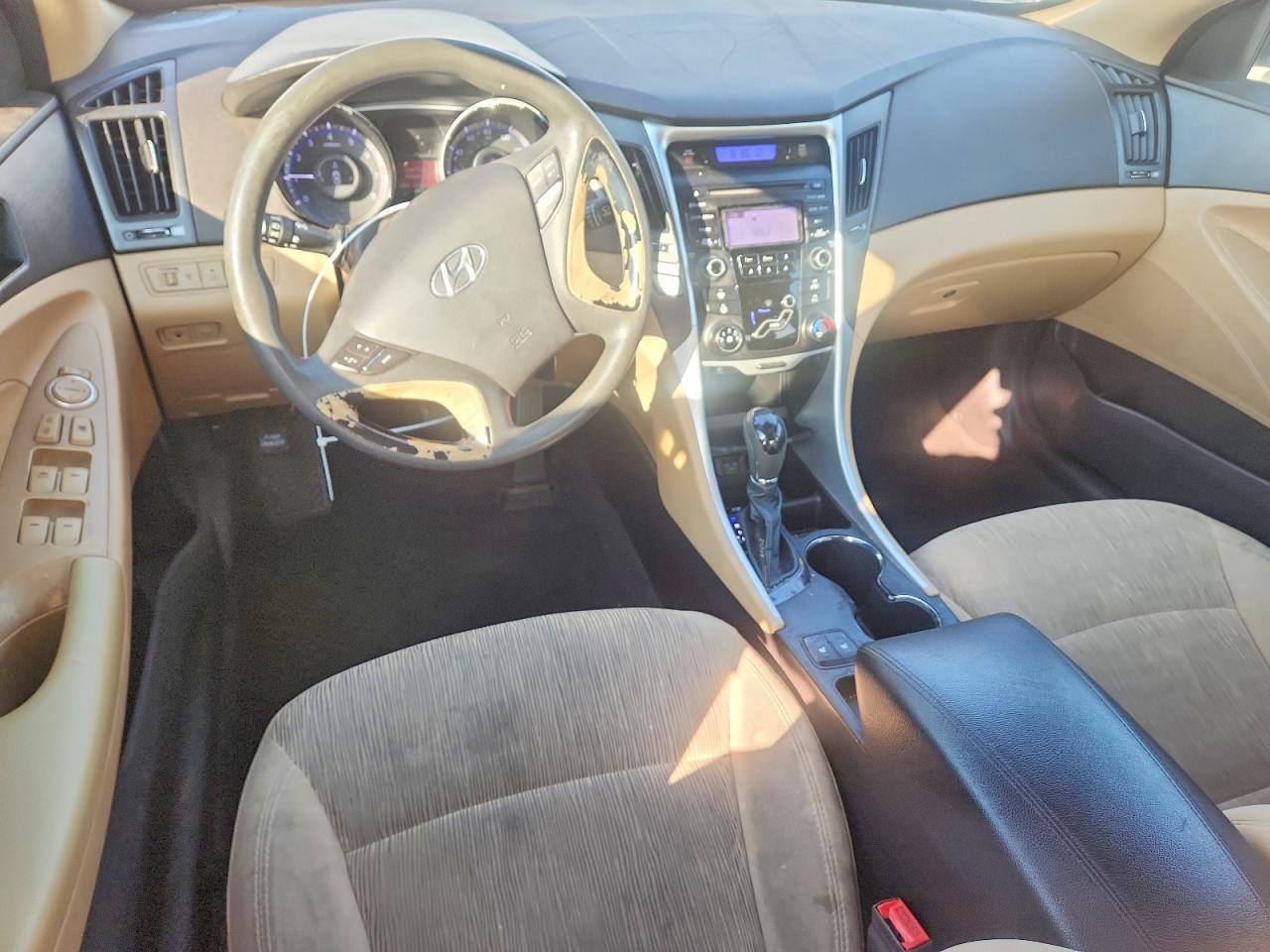 2013 HYUNDAI SONATA GLS photo 8