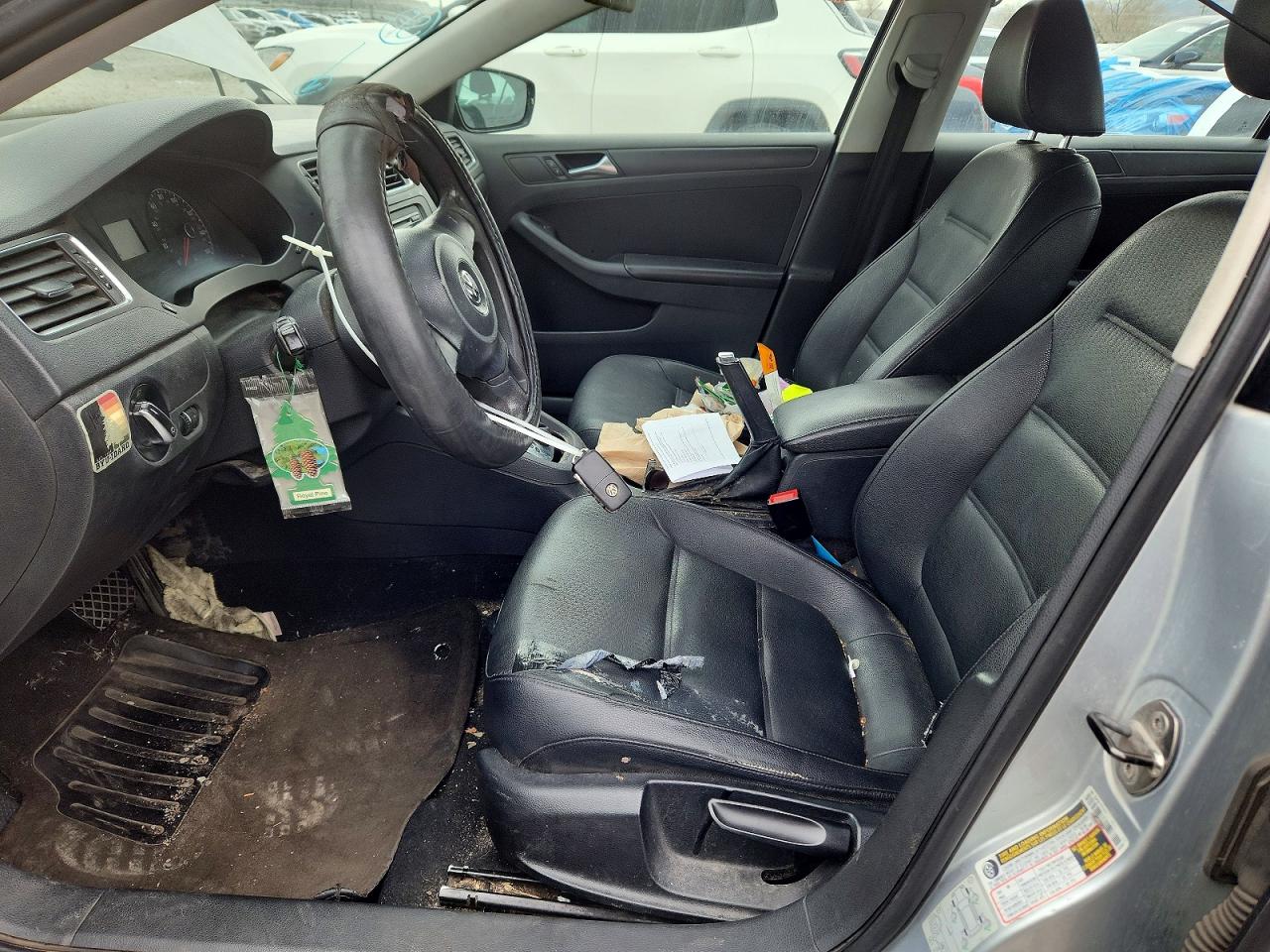 2011 VOLKSWAGEN JETTA SE photo 13