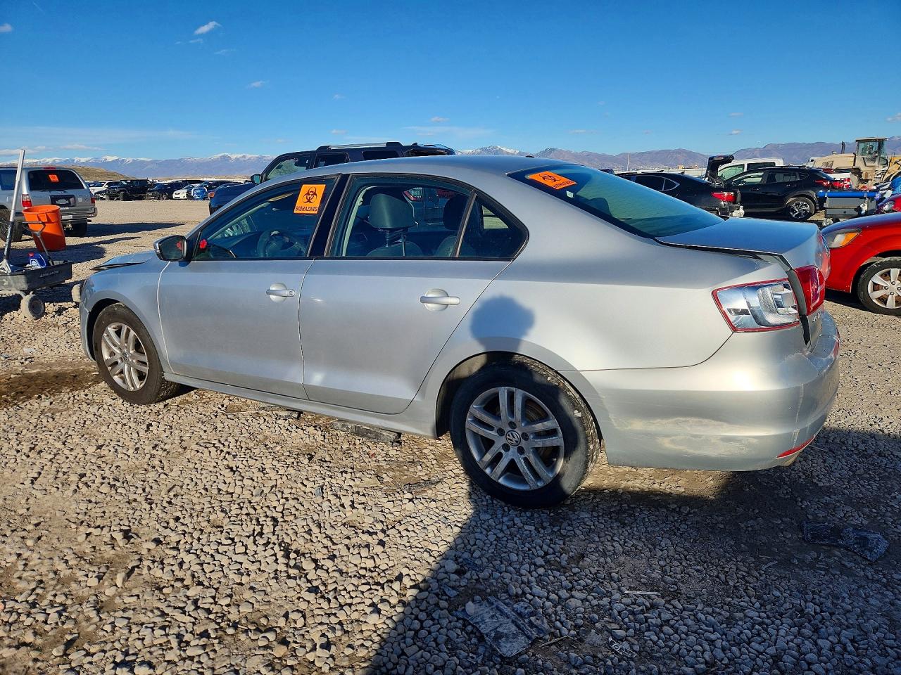 2011 VOLKSWAGEN JETTA SE photo 3