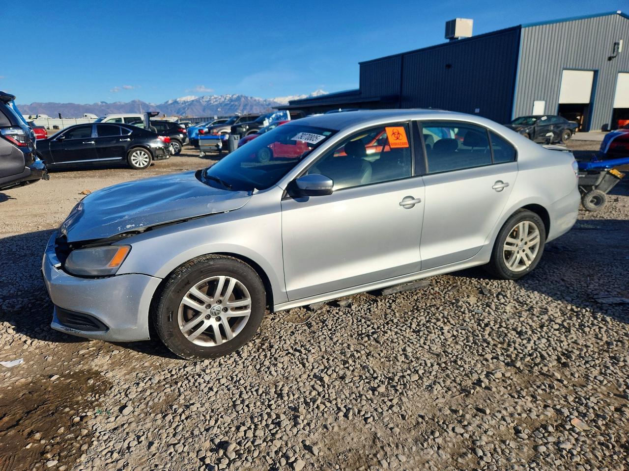 2011 VOLKSWAGEN JETTA