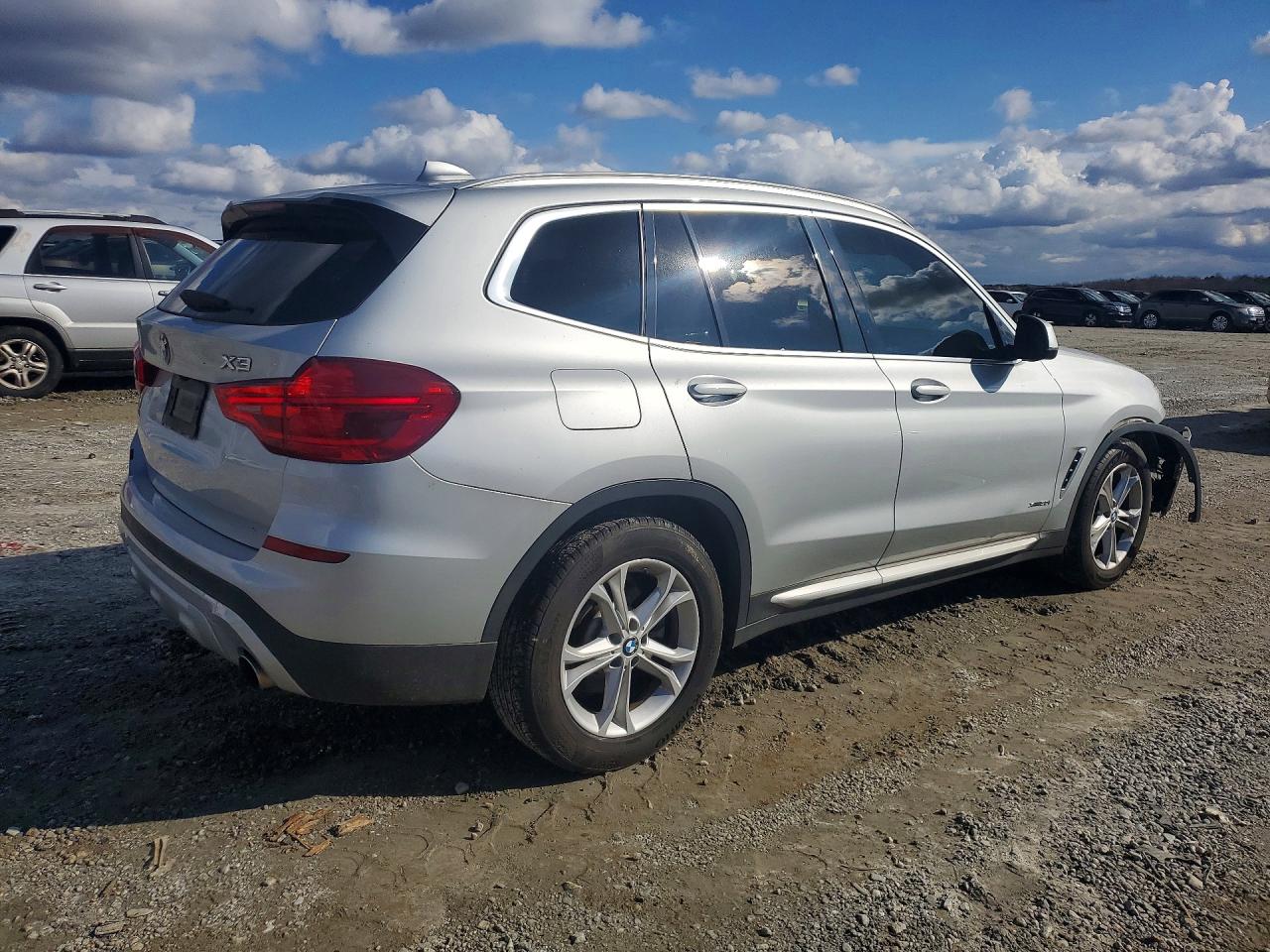 2018 BMW X3 XDRIVE30I photo 7