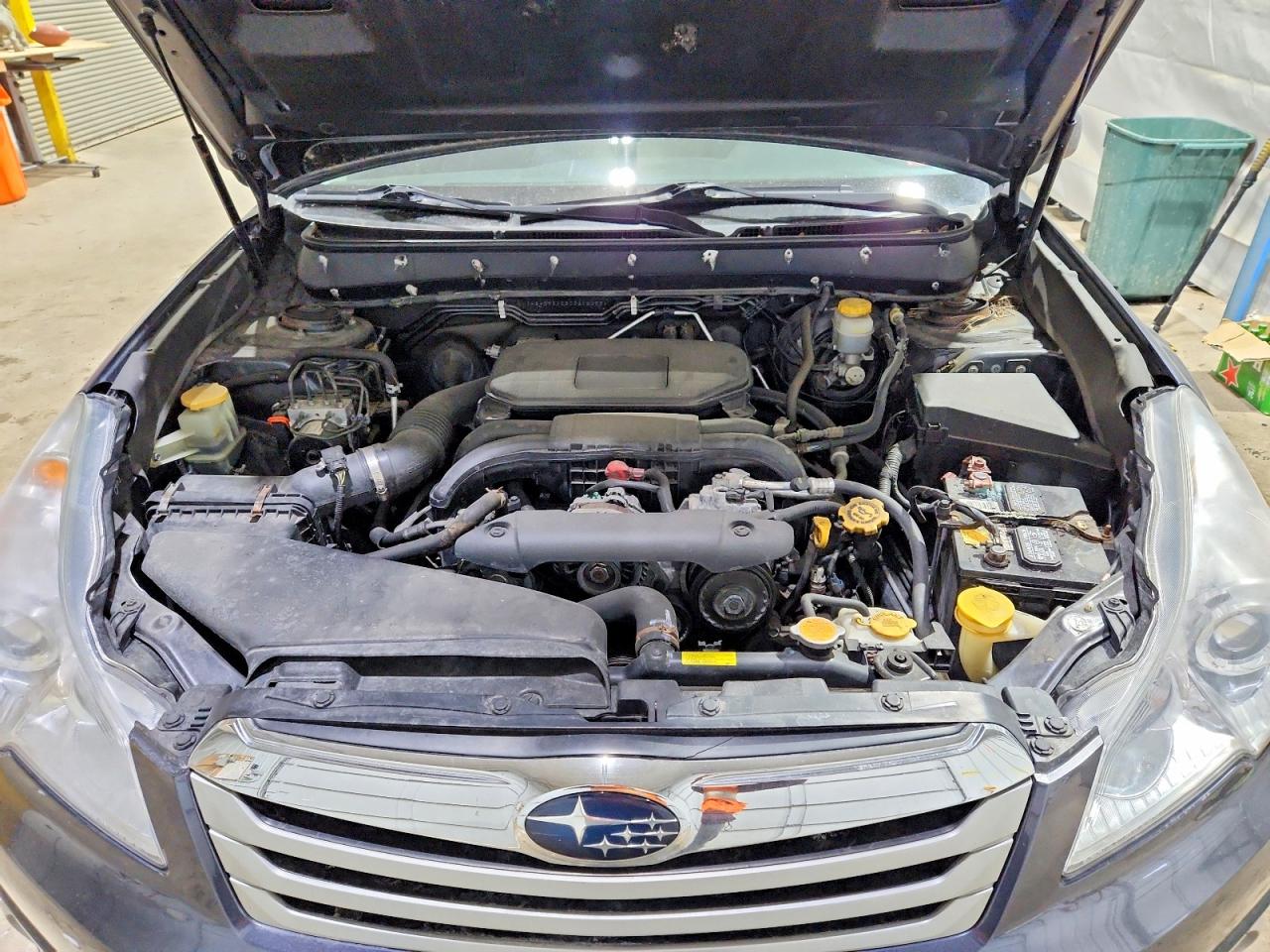 2012 SUBARU OUTBACK 2.5I photo 11