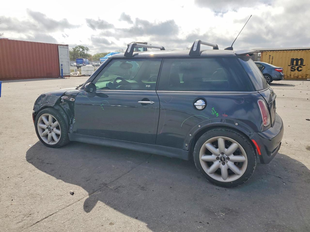 2006 MINI COOPER S photo 3