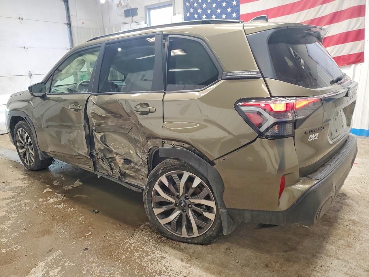 2025 SUBARU FORESTER TOURING photo 3