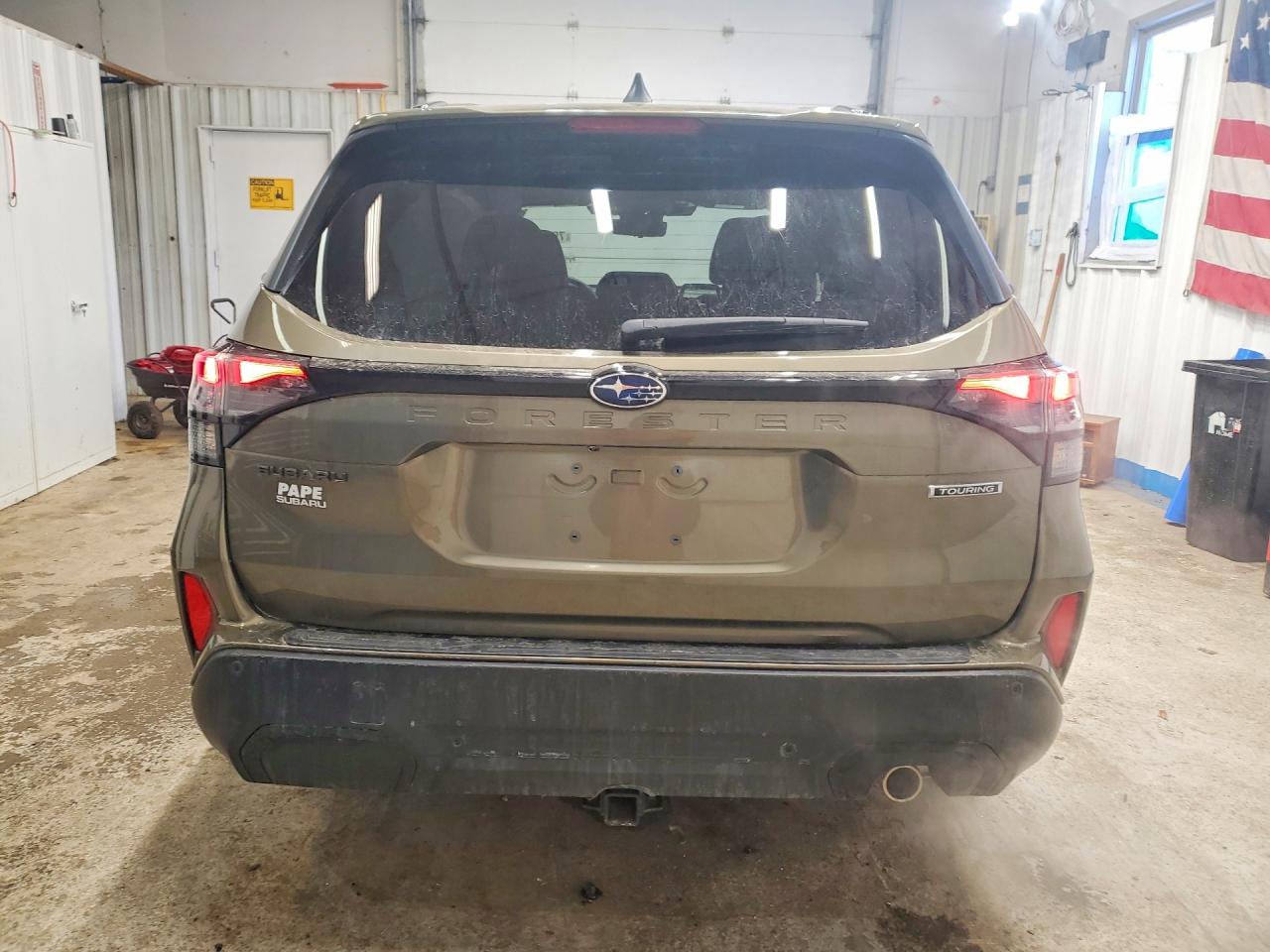 2025 SUBARU FORESTER TOURING photo 11