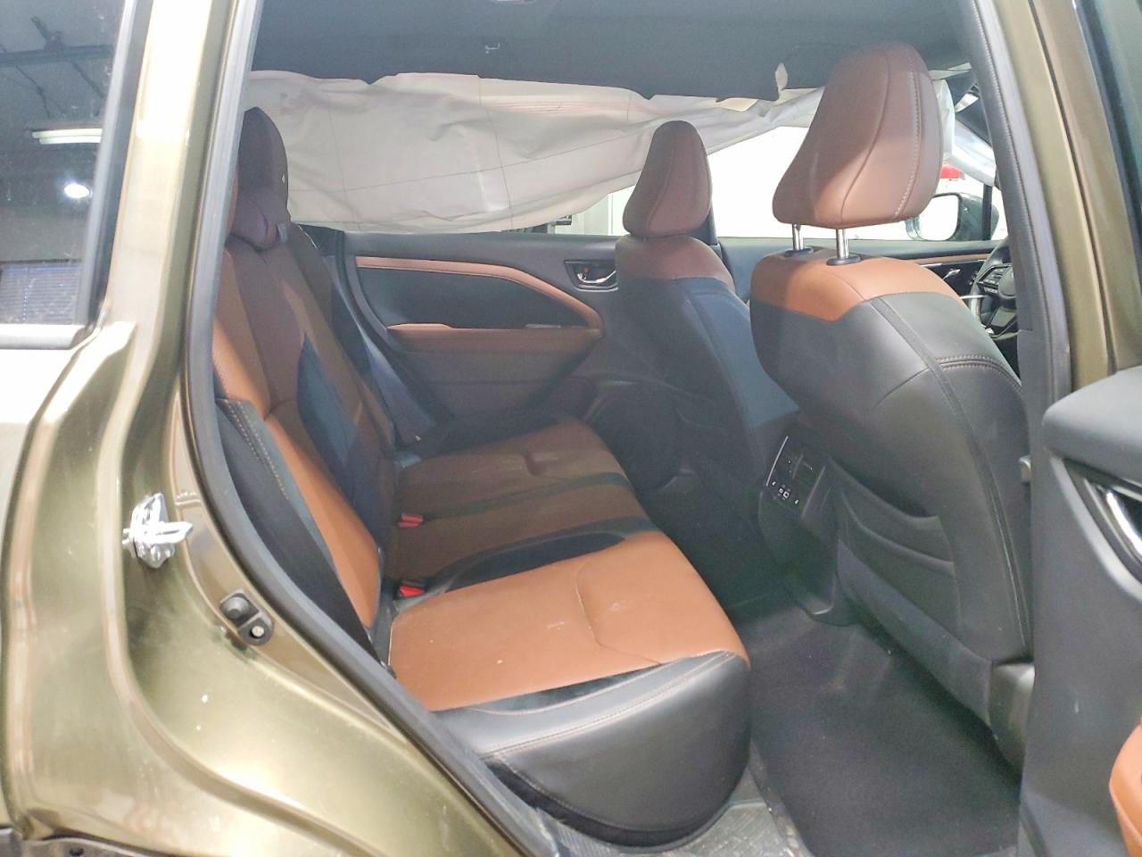 2025 SUBARU FORESTER TOURING photo 21