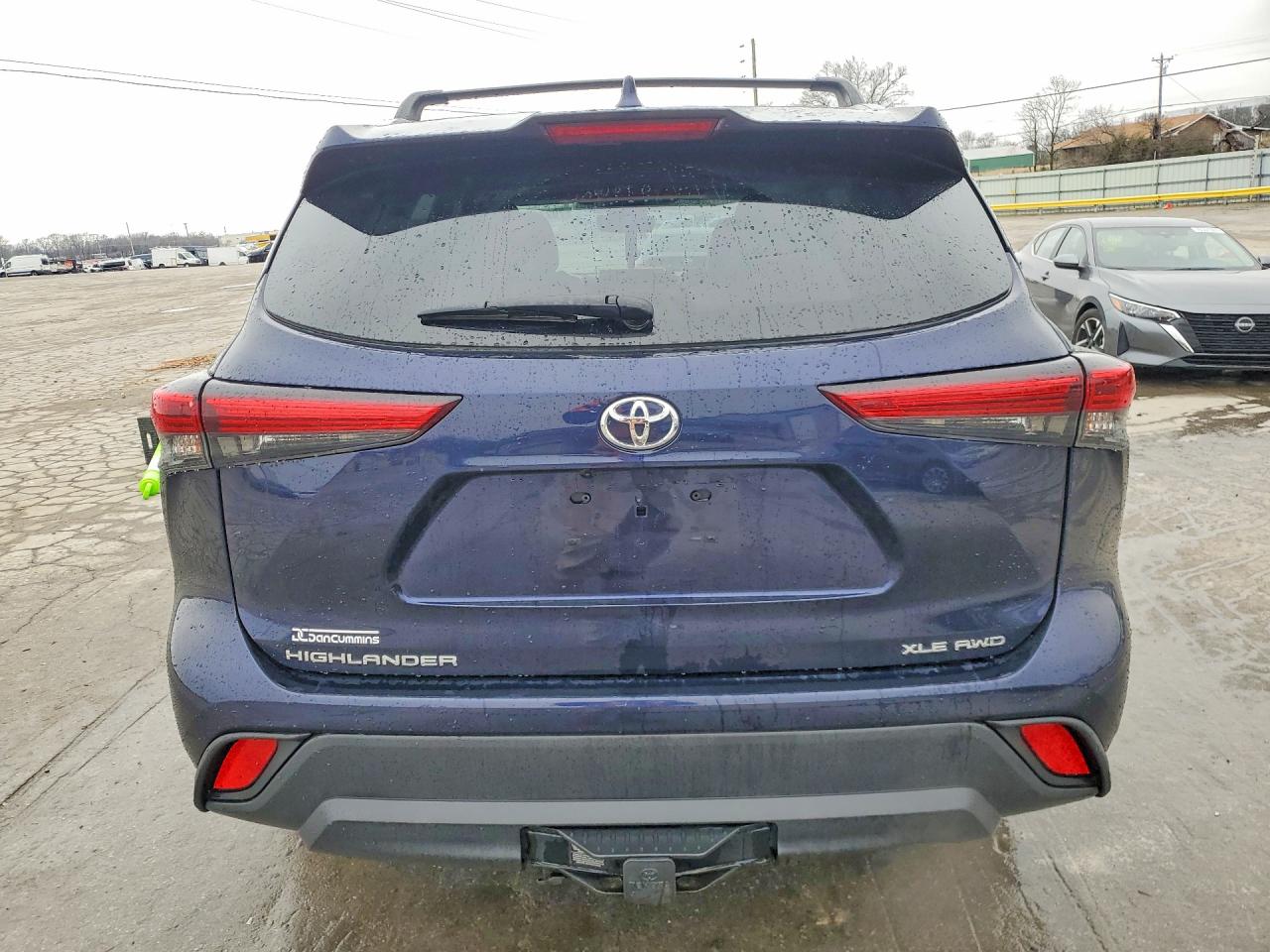2022 TOYOTA HIGHLANDER XLE photo 6