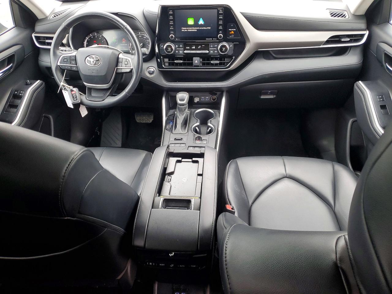 2022 TOYOTA HIGHLANDER XLE photo 8